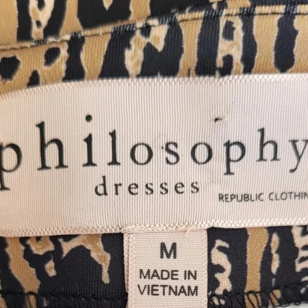 Philosophy Goldish Tan & Black Abstract Animal Print Short Sleeve Sheath Dress - Picture 8 of 14